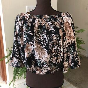 eesome off shoulder floral top
